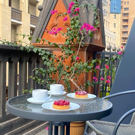 Heart Of Yerevan - City Center Luxury Apartments Екстериор снимка