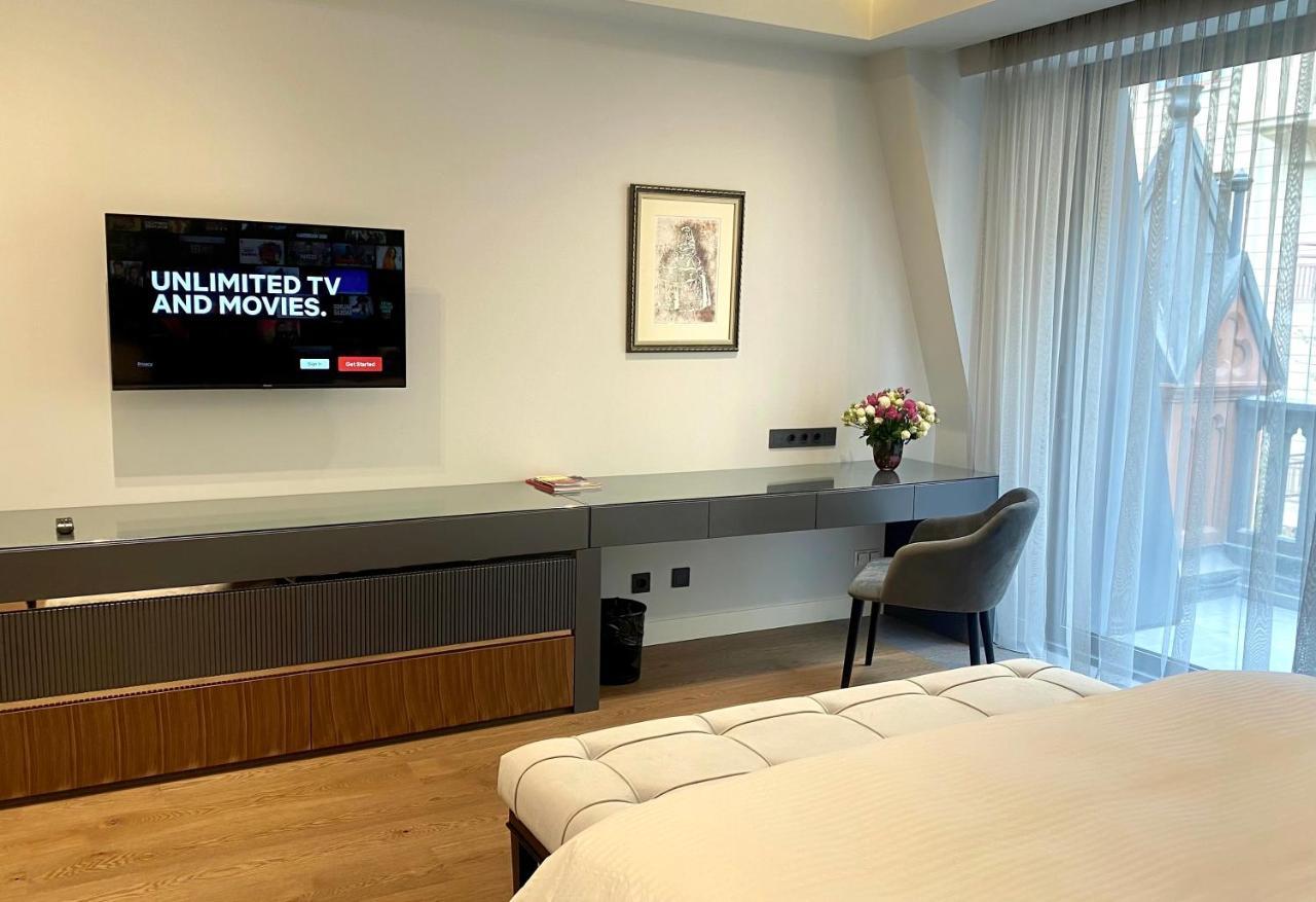 Heart Of Yerevan - City Center Luxury Apartments Екстериор снимка