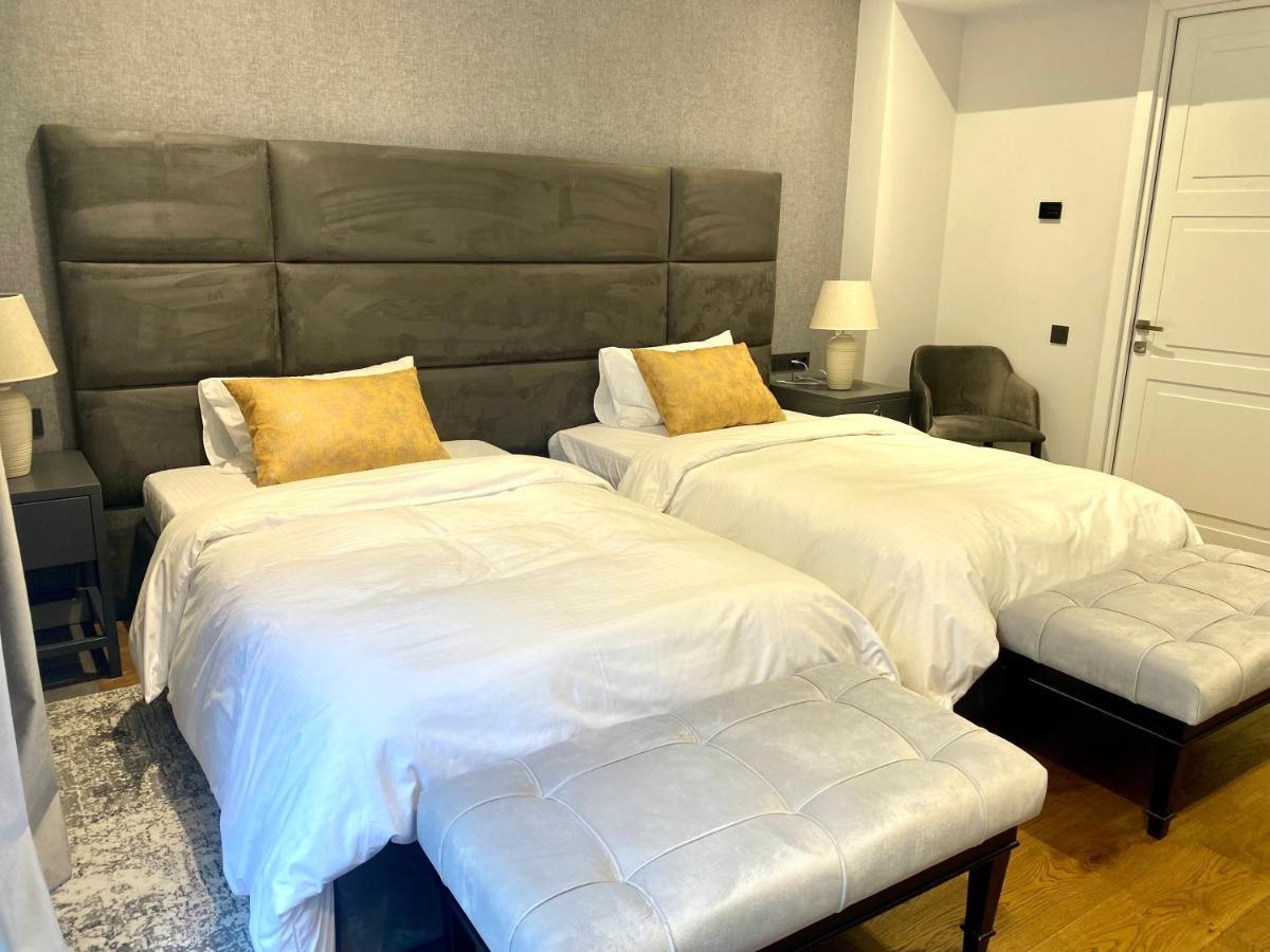 Heart Of Yerevan - City Center Luxury Apartments Екстериор снимка